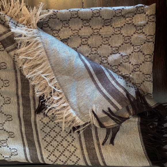 Gucci scarf - Picture 3 of 8